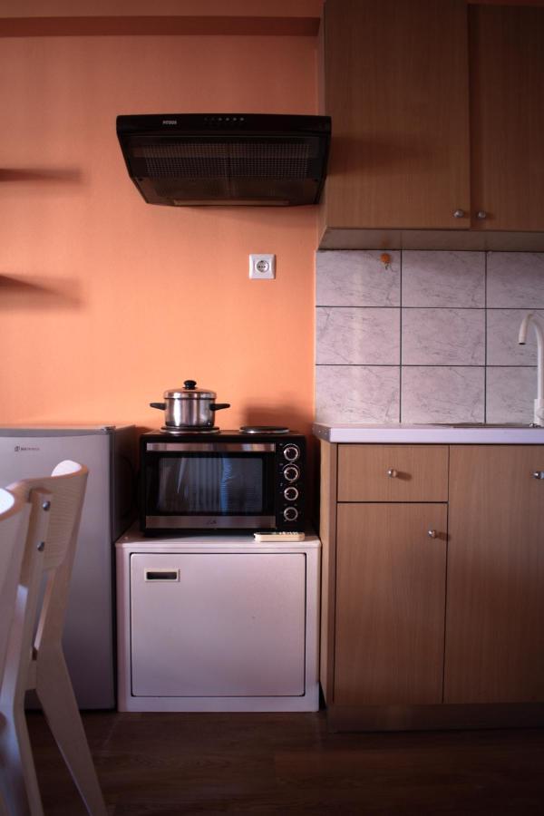 Ryb Colour Apartment Patras Exterior foto